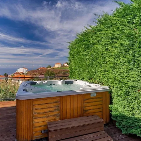 Ferienhaus Fuer 4 Personen Ca 250 Qm In Calheta, Madeira Suedkueste Von Madeira בית נופש קלייטה